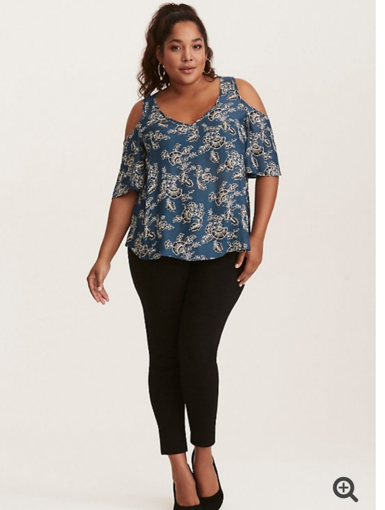 Floral Print Crepe V-Neck Cold Shoulder Blouse
